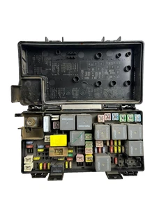 ENGINE FUSE BOX FOR 2007 JEEP WRANGLER JKD07C02A3 OEM - Picture 1 of 7