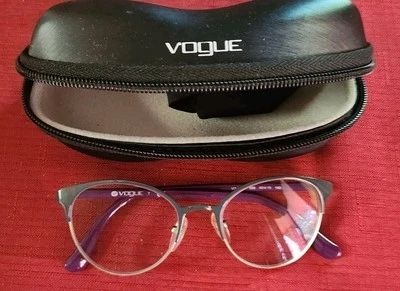 Gafas Vogue VO4011 marco púrpura ojo de gato medio borde Foto 1 de 4