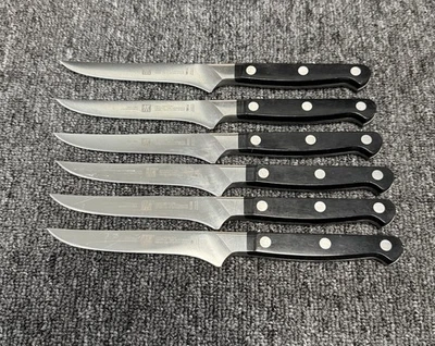 Faca 6 peças Zwilling PRO Friudor 4,5 pol aço carbono 38409-120 - Imagem 1 de 2