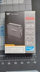 Thermaltake H200 Internal USB 2.0 Hub (9pin motherboard, and A ports) - Picture 1 of 6