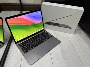 Apple MacBook Pro Retina 13.3" 2020 512GB SSD 16GB Ram 2.3GHz Core i7 Space Grey - Picture 1 of 19