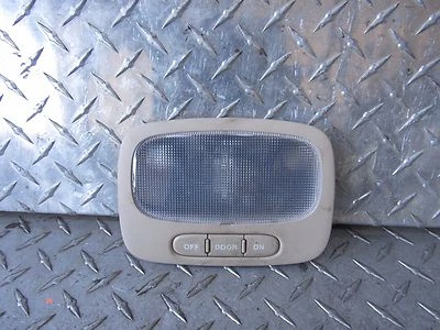 Kia Sedona 2006 consola domo luz 4 puertas AT Foto 1 de 4