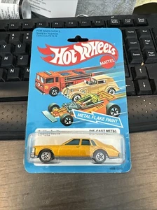 Vintage 1982 Hot Wheels Cadillac Seville No. 1698 Gold Metal Flake Paint Diecast - Picture 1 of 6