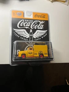 M2 Maschinen Coca-Cola 1956 Ford F-100 LKW SELTEN Verfolgungsjagd 750 HERGESTELLT - Bild 1 von 2