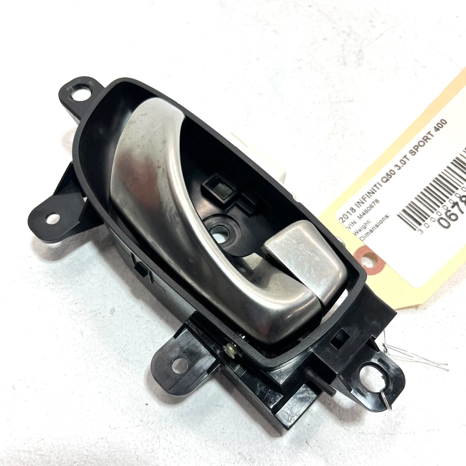 Оригинальная передняя правая внутренняя дверная ручка со стороны пассажира Infiniti Q50 2017-2020 - Изображение 1 из 4