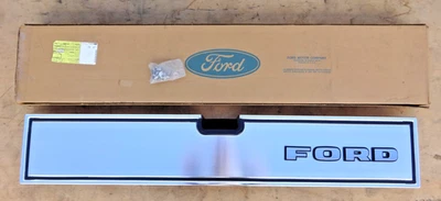 NOS 1984 - 1988 Ford Ranger TAIL GATE FINISH TRIM PANEL / MOLDING Original - Image 1 of 4