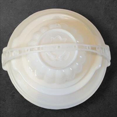 Tupperware Gelatin Mold And Relish Tray With Handle - Image 1 of 4