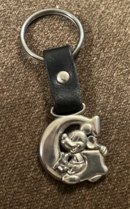 Portachiavi Disney Topolino Fob Lettera Iniziale G Colore Argento Pelle Ottime Condizioni - Foto 1 di 7