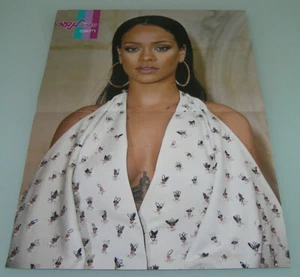 Rihanna & Bella Thorne ~ großes israelisches Israel Original MAGAZIN POSTER 1990er - Bild 1 von 2