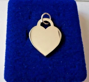Dije de corazón grabable de plata esterlina 25x21x2 mm pesado sólido ~ 7 gramos - Imagen 1 de 2