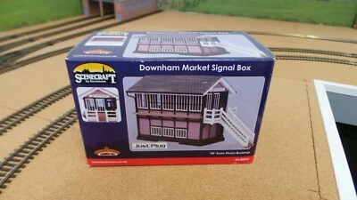 BACHMANN SCENECRAFT OO GAUGE 44-0074 DOWNHAM MARKET SIGNAL BOX JUST PLUG - Image 1 of 2