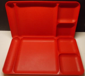Set of 2 Red Tupperware 1535 Divided Cafeteria Style Trays - Picture 1 of 5