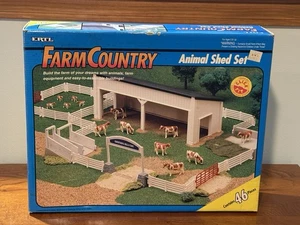 ERTL Farm Country Animal Shed Set 1993 NEW Complete 46 Pieces Still In Bags - Picture 1 of 7