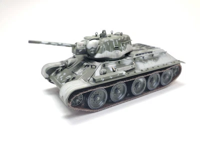 Dragon Armor 60208 1:72 T-34/76 Mod. 1942 w/Cast Turret, Eastern Front 1943 - Image 1 of 4