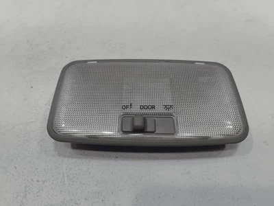 2021-2024 TOYOTA CAMRY TETO SUPERIOR TRASEIRO CENTRO CÚPULA LUZ LÂMPADA DE LEITURA FABRICANTE DE EQUIPAMENTO ORIGINAL - Imagem 1 de 4