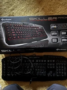 Sharkoon SKILLER Pro, Deutsch, USB Tastatus - Schwarz - Bild 1 von 3