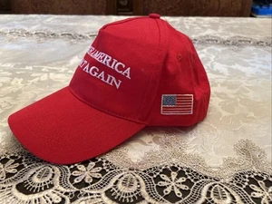 Cappello Presidente Donald Trump 45-47 2024 Make America Great Again MAGA Rosso ๐บ๐ฒ - Foto 1 di 4