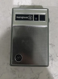 Vintage Westinghouse Transistorradio Modell H-707P6GP grün mit Ledertasche - Bild 1 von 6