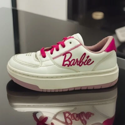 ZARA X BARBIE Zapatos Tenis Talla 5 BARBIECORE Cuero Vegano DELETREAD Foto 1 de 4