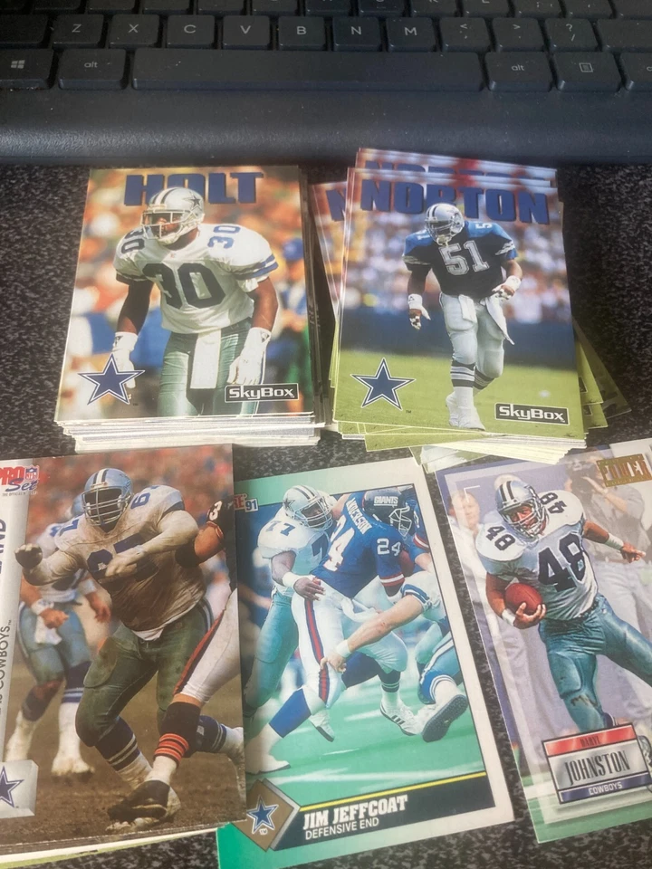 1990'S DALLAS COWBOYS TEAM PLAYERS, COMMONS, ROOKIES VARIETY YOU PICK PART 1 - Image 1 of 2
