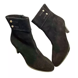 La CANADIENNE Mila Womens Size 11 Black Suede Waterproof Zip Ankle Boots - Picture 1 of 11