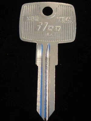 MB41 MERCEDES BENZ LLAVE MAESTRA en blanco 1977-85 se adapta a 200 230 240 250 280 300 W123 Foto 1 de 4