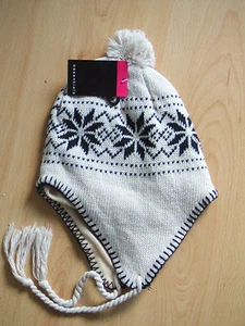 Gorgeous Cream & Black Knitted Fleece Lined Hat by Essentials, One Size - BNWT!! - Picture 1 of 1