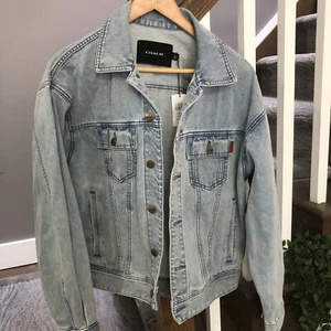 Coach Neuheit Jeansjacke Herren Größe M Medium CF794 helle Waschung brandneu - Bild 1 von 20