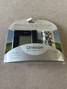 NEW Oregon Scientific RMR383HGA Indoor/Outdoor Thermometer w/ Atomic Clock - Picture 1 of 4