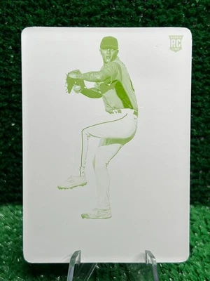 2023 Panini Chronicles Vertex Hunter Brown RC #24 Yellow Printing Plate 1/1 - Image 1 of 2