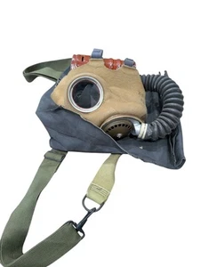 WWII WW2 1942 CANADIAN CANADA MILITARY ARMY ISSUE GAS MASK RESPIRATOR - NOS - Picture 1 of 11