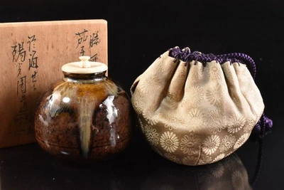 U8438: Esmalte japonês Zeze-ware pepino marinho TEA CADDY Chaire, automático com caixa assinada - Imagem 1 de 4