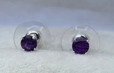 African Amethyst Post / Stud Earrings in Solid 925 Sterling Silver 1.00 ctw - Image 1 of 4