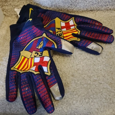 NIKE FOOTBALL FC BARCELONA FCB STADIUM GLOVES - SIZE S Cover