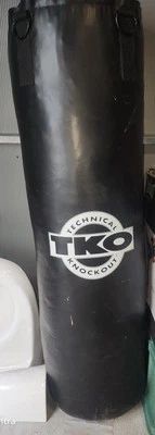 Saco de Boxeo TKO 100lbs con Guantes, Everlast F.I.T. Juego combinado de bolsa de fuerza cardiovascular Foto 1 de 4