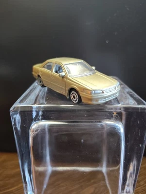Motormax Toyota Camry 1997-2001 Diecast Car 1:64 Scale - Image 1 of 4