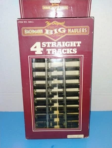 Bachmann Big Haulers Straight Tracks 94511 - Box of 4 NIB Worn Box (Q) - Picture 1 of 2