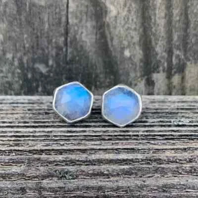 Gemelos hechos a mano de plata de ley 925 con piedras preciosas de luna azul natural para él Foto 1 de 4