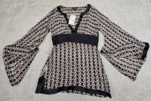 BEBE Women Silk Blouse Small Kimono Style Sleeves White/Black Hip Length Top - Picture 1 of 9