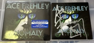 ACE FREHLEY SIGNED ANOMALYVCD  DELUXE KISS SPACEMAN - Picture 1 of 2