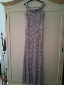 Ladies' Grey Quiz Evening Dress - Size 16 (But better fits Size 14). - Picture 1 of 5