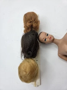 Barbie: VINTAGE Nude FASHION QUEEN BARBIE Doll w/Wigs & Wig Stand - Picture 1 of 24