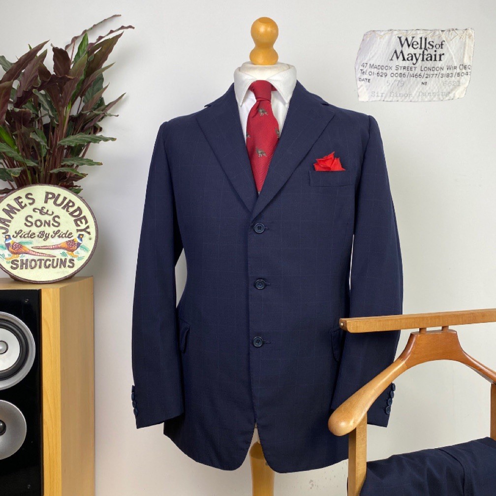 BESPOKE：THE MEN'S STYLE OF SAVILE ROW 81qWnzjP8sL._UF350,350_QL50_.jpg