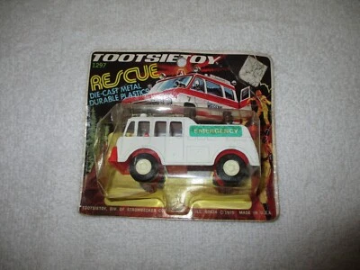 Camión fundido a presión vintage Tootsietoy rescate emergencia blanco 1975 nuevo Strombecker Foto 1 de 4