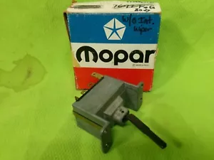 Interruptor limpiaparabrisas de 2 velocidades NOS MOPAR - Imagen 1 de 3