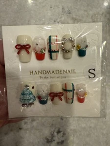 Christmas hand Painted 3D Nails Small Tree Wreath Snowflake Ribbon Bow - Picture 1 of 1
