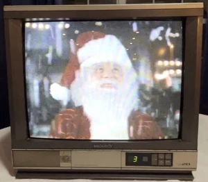 Magnavox 20" CRT TV Retro Gaming Television 1980’s Wood Grain See Description - Picture 1 of 19