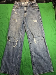 Bershka Damen "The 90's" blau Distressed Denim Jeans Größe 8 - Bild 1 von 6