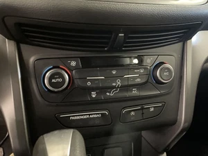 Temperature Control Front Automatic Temperature Control Fits 17 ESCAPE 950426 - Picture 1 of 12
