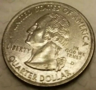 1 DENVER MINT OREGON STATE QUARTER DOLLAR COIN. BIPOLAR COIN, SEE DESCRIPTION. - Image 1 of 4